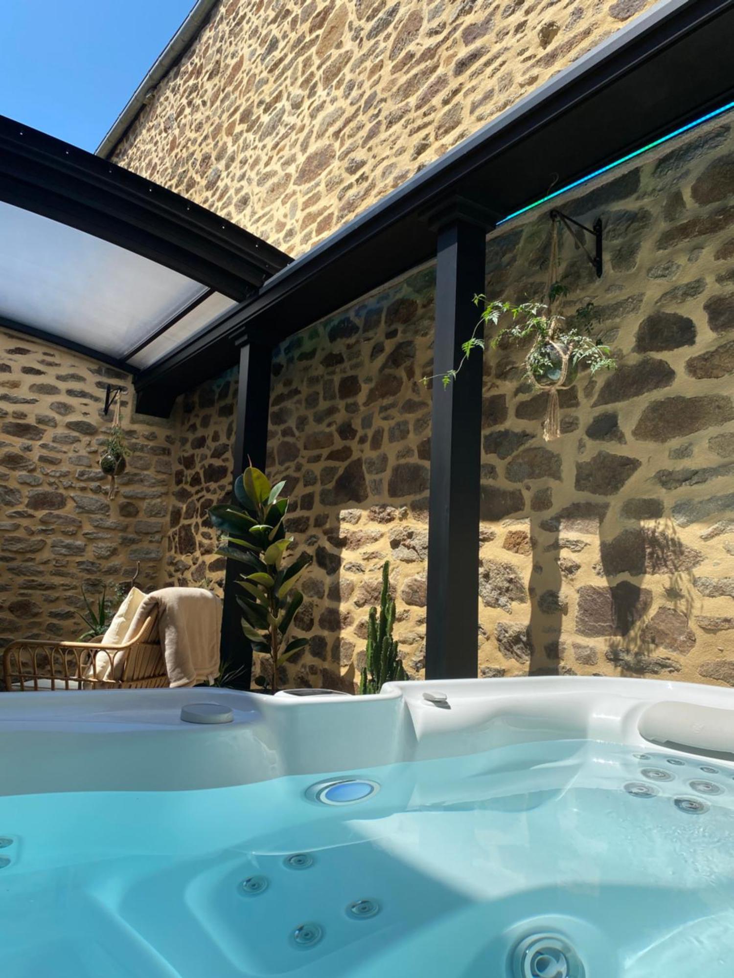 Villa Lily Spa, Chambre D'Hotes Avec Spa Privatif La Vicomté-sur-Rance Exterior foto
