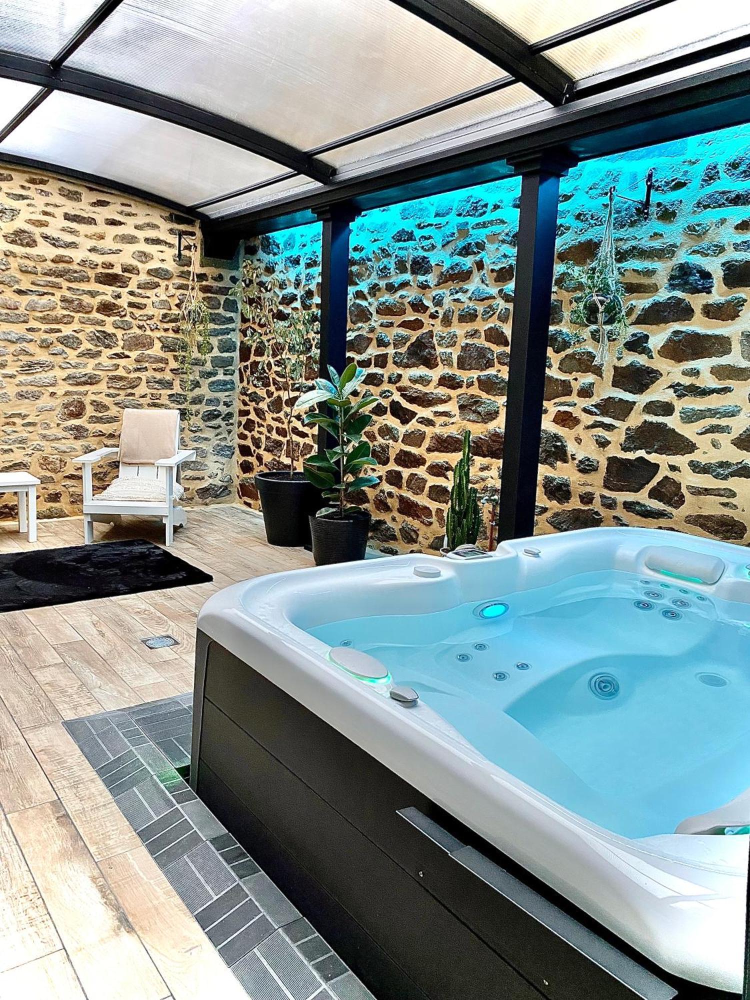 Villa Lily Spa, Chambre D'Hotes Avec Spa Privatif La Vicomté-sur-Rance Exterior foto